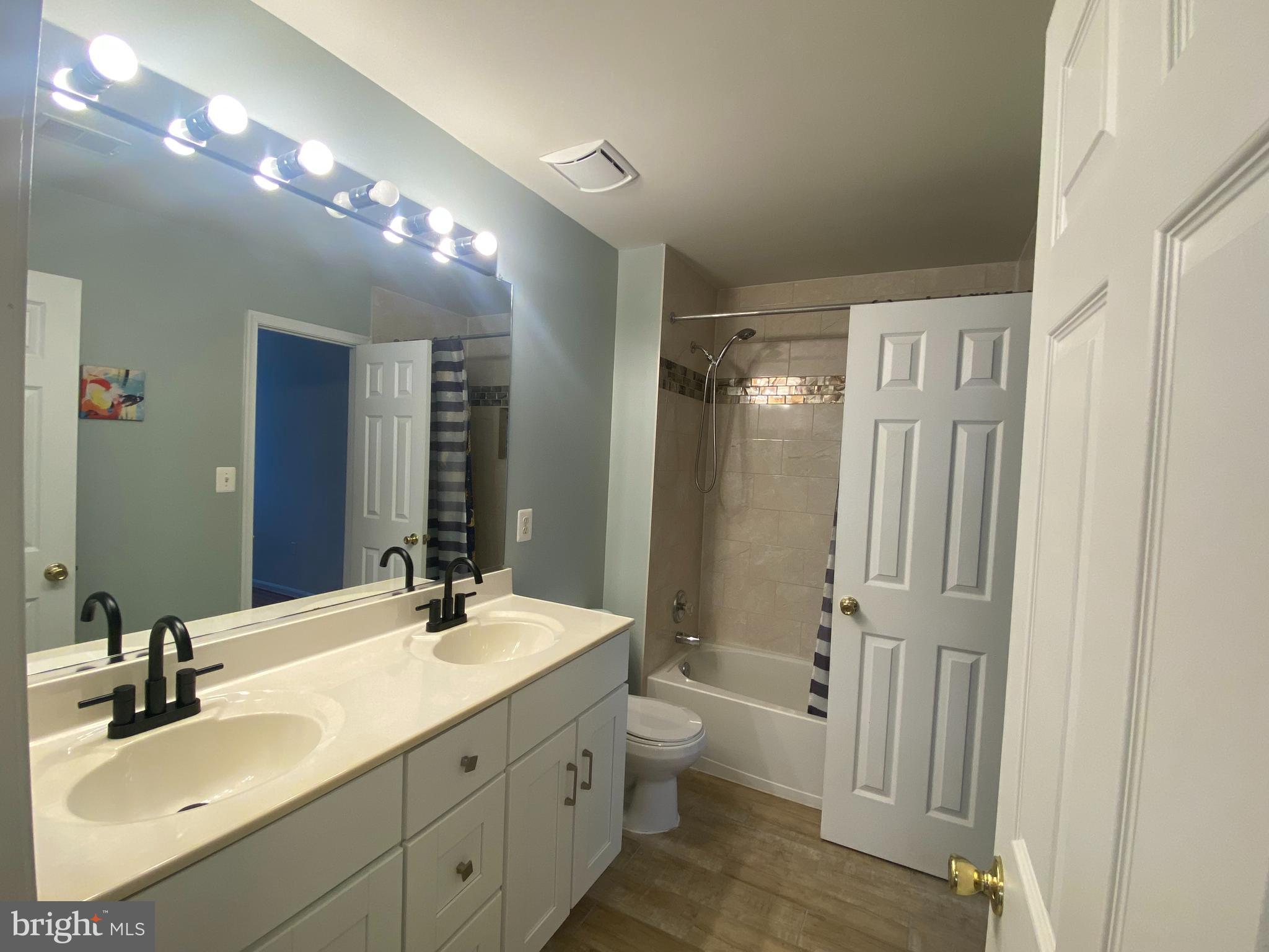 14239 Murphy Terrace Gainesville, VA 20155 - Photo 47 of 64