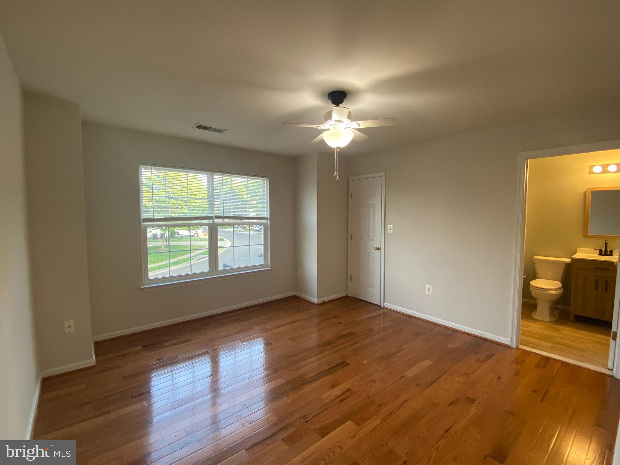 14239 Murphy Terrace Gainesville, VA 20155 - Photo 51 of 64