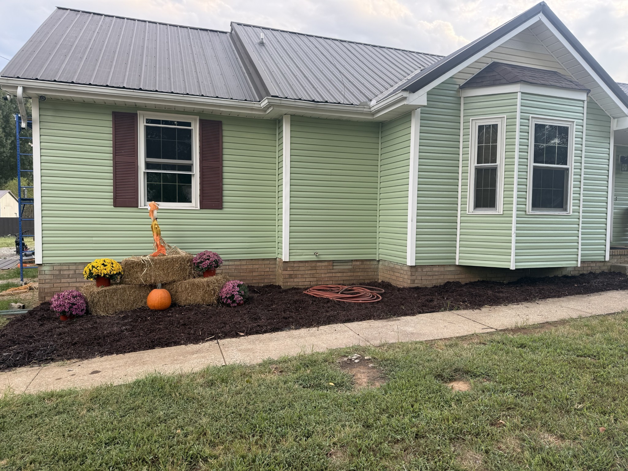 2438 Chester Harris Road Woodlawn, TN 37191 - Photo 2 of 12 Gallery Image 2