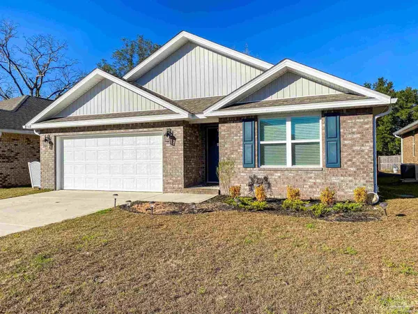 $1,995 | 7368 Lakeside Oak Court, Pensacola, FL 32526