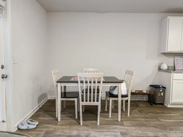 $1,995 | 7368 Lakeside Oak Court, Pensacola, FL 32526