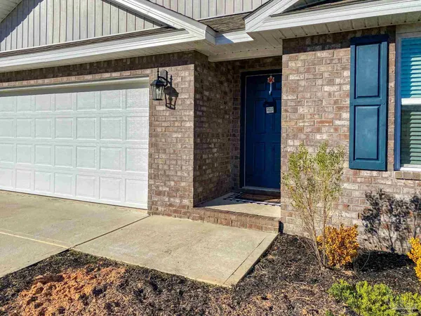 $1,995 | 7368 Lakeside Oak Court, Pensacola, FL 32526
