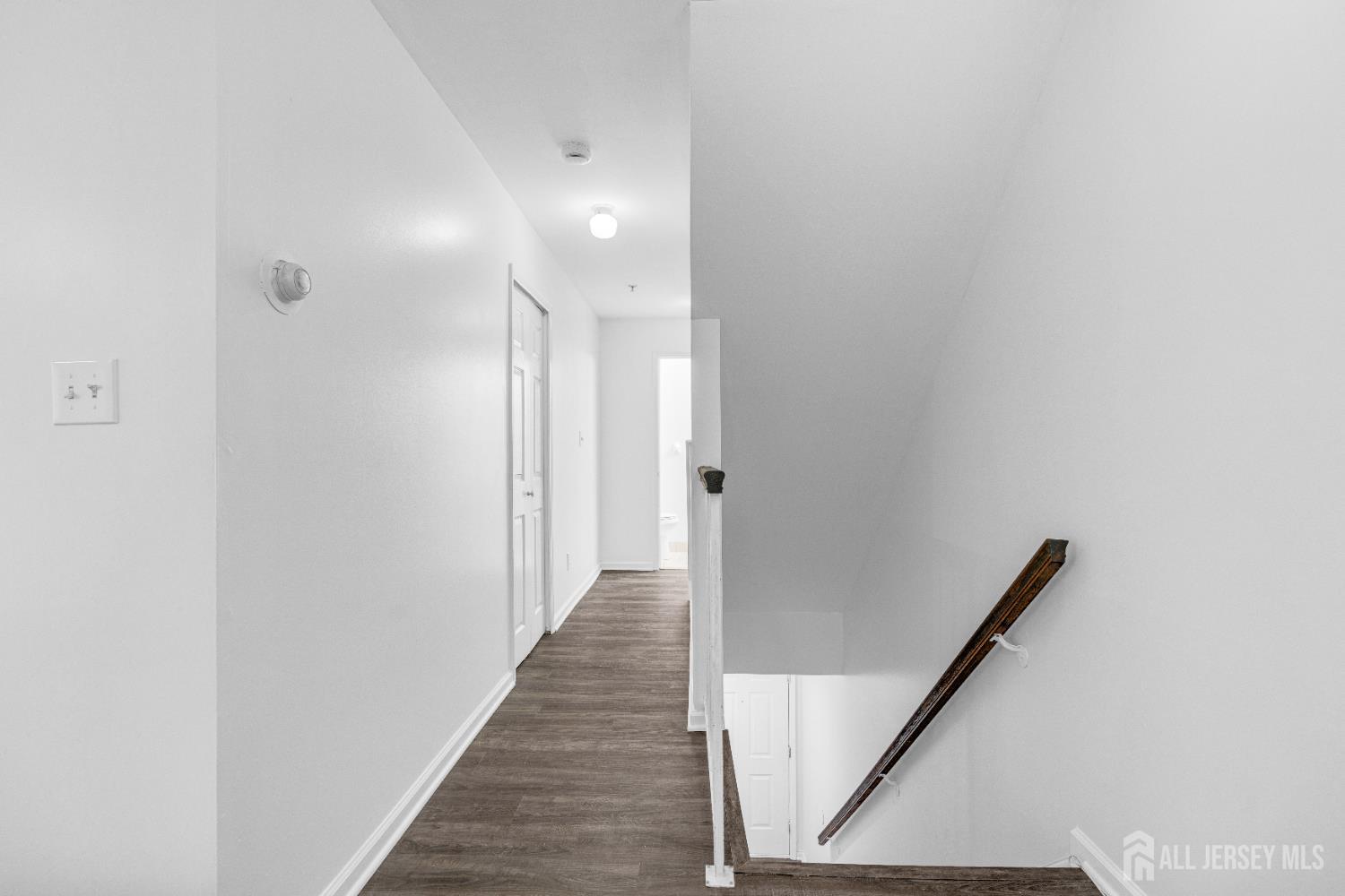 21 Inverness Drive Edison, NJ 08820 - Photo 13 of 39