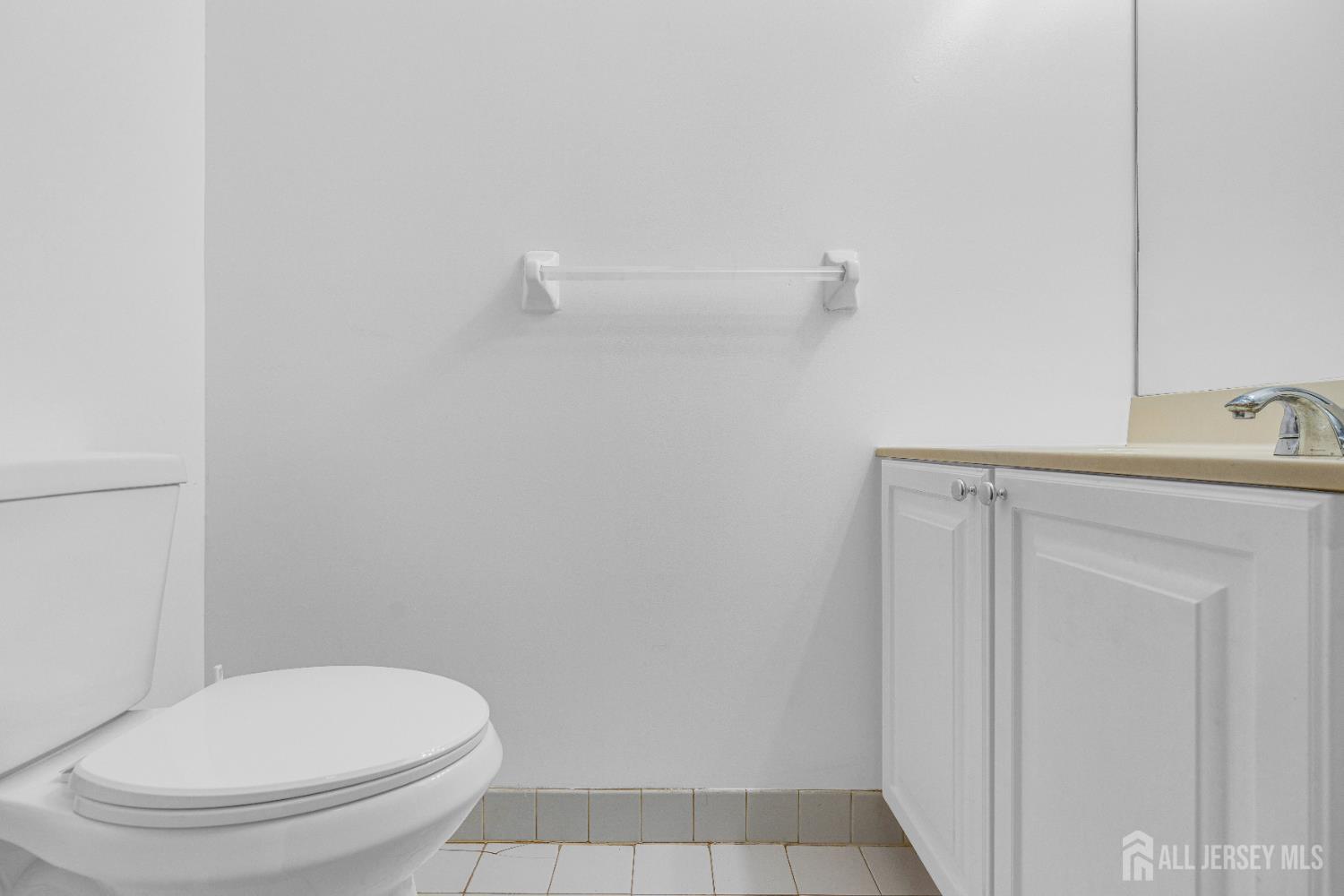 21 Inverness Drive Edison, NJ 08820 - Photo 14 of 39