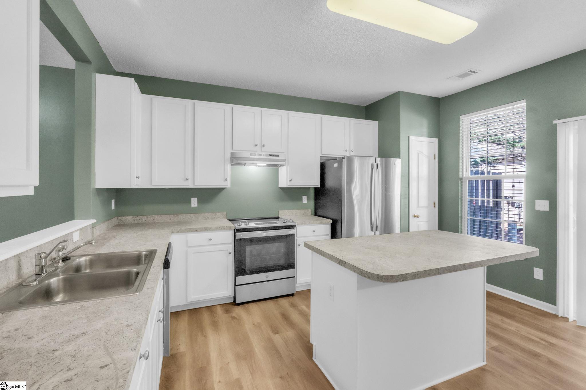 66 Sikes Circle Mauldin, SC 29662 - Photo 7 of 19 Gallery Image 7
