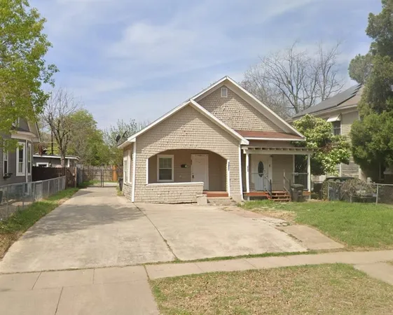 $1,050 | 2730 South Jennings Avenue, Unit 100, Fort Worth, TX 76110