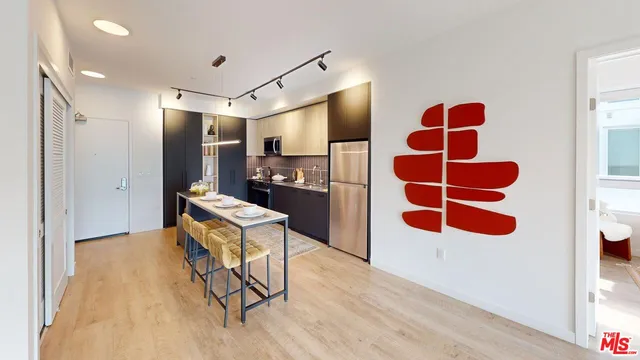 $5,420 | 2455 Overland Avenue, Unit 514, Los Angeles, CA 90064