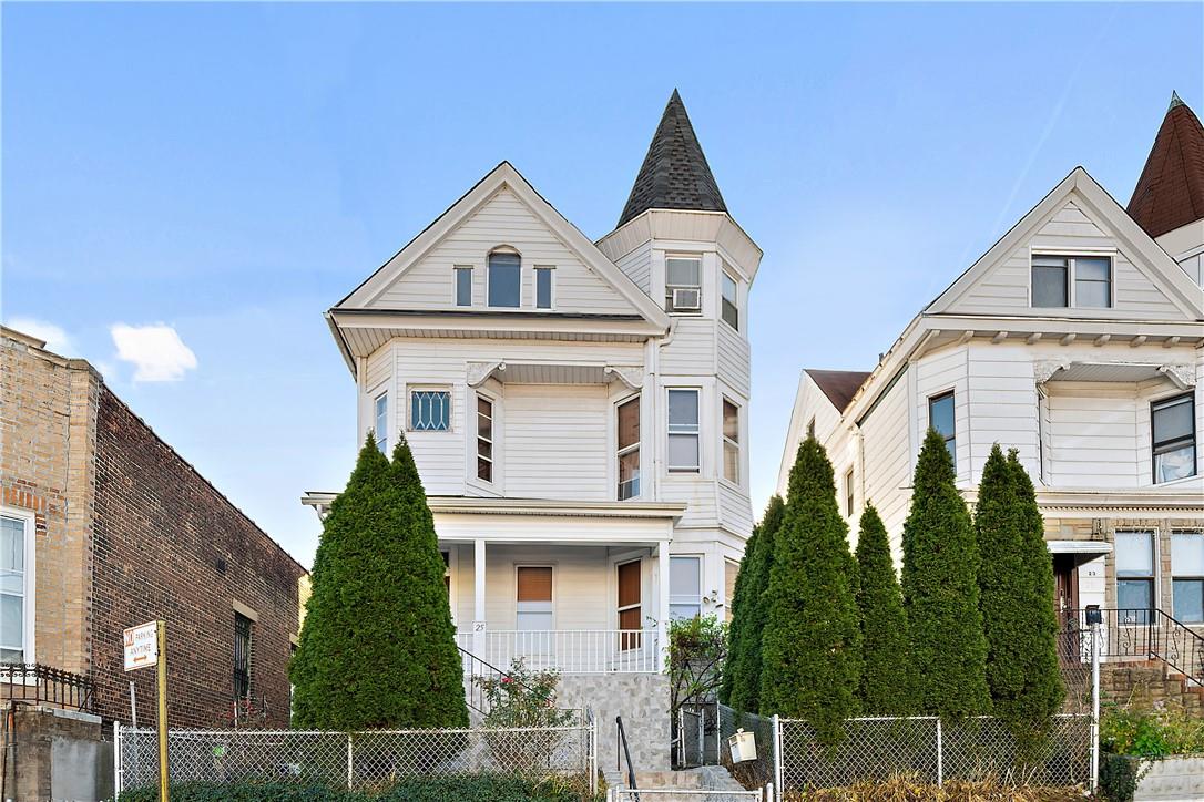 25 Van Corlear Place Bronx, NY 10463 - Photo 1 of 1