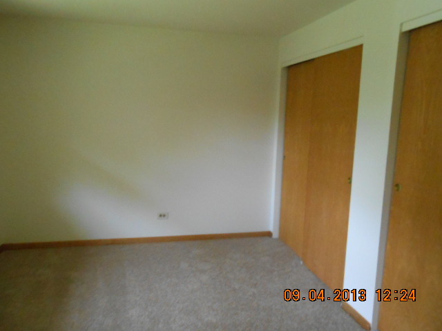 1216 Ridgeway Drive Elgin, IL 60123 - Photo 5 of 17
