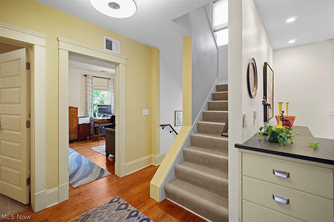 2082 Murray Hill Road Cleveland, OH 44106 - Photo 26 of 35