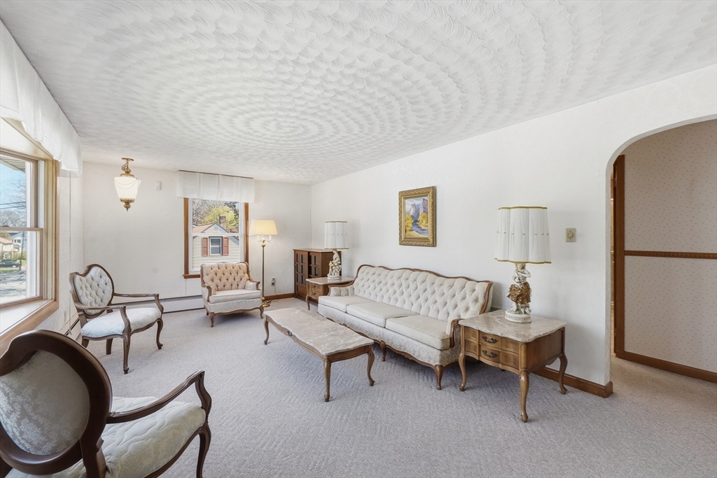 4 Ayrshire Road Worcester, MA 01604 - Photo 12 of 29 Gallery Image 12