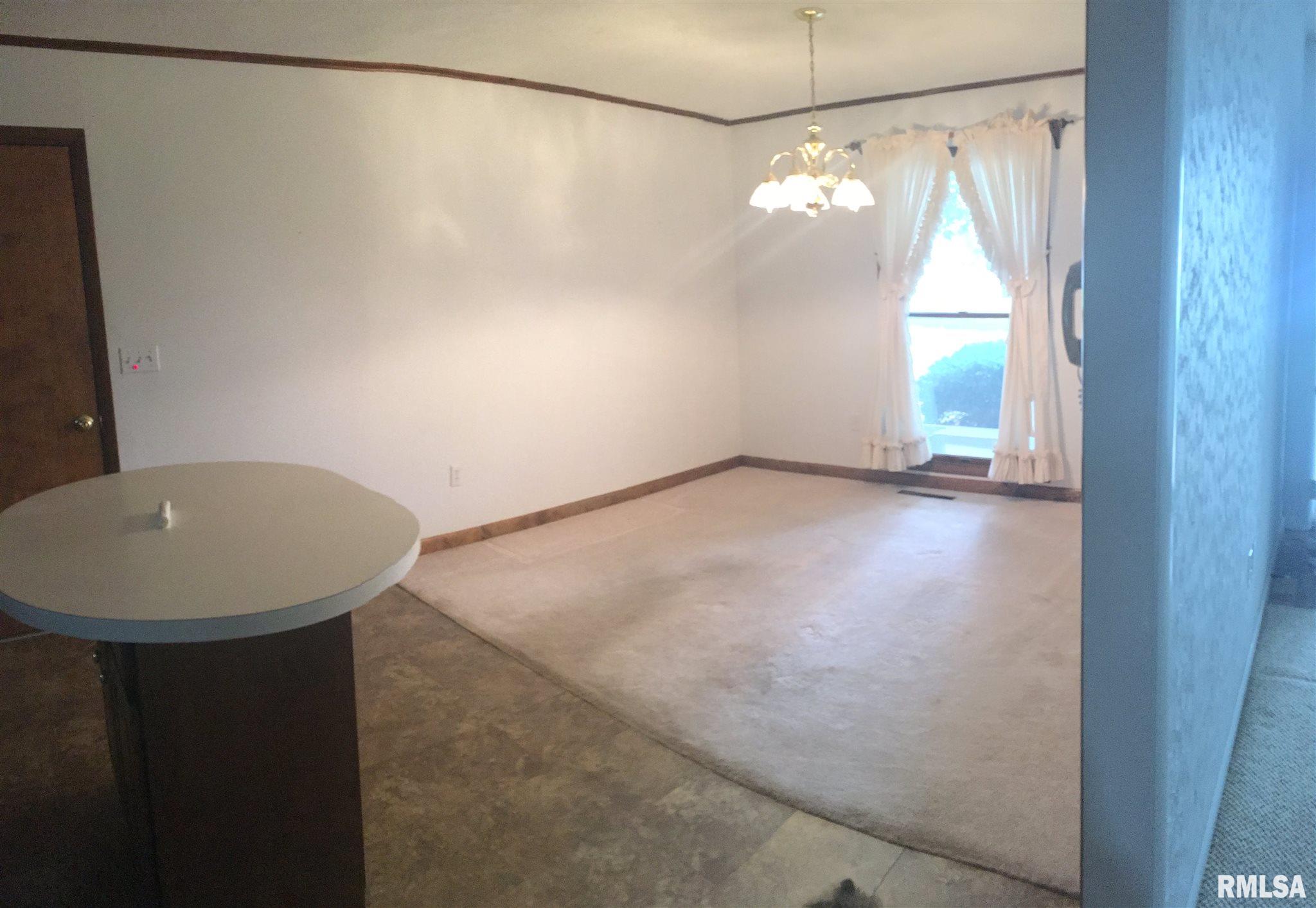 13920 Cochran Road Marion, IL 62959 - Photo 15 of 23 Gallery Image 15