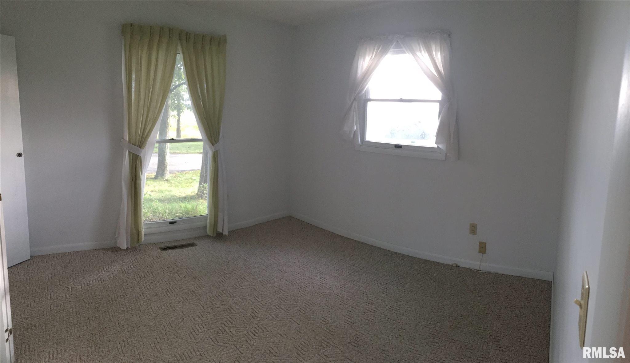 13920 Cochran Road Marion, IL 62959 - Photo 8 of 23 Gallery Image 8