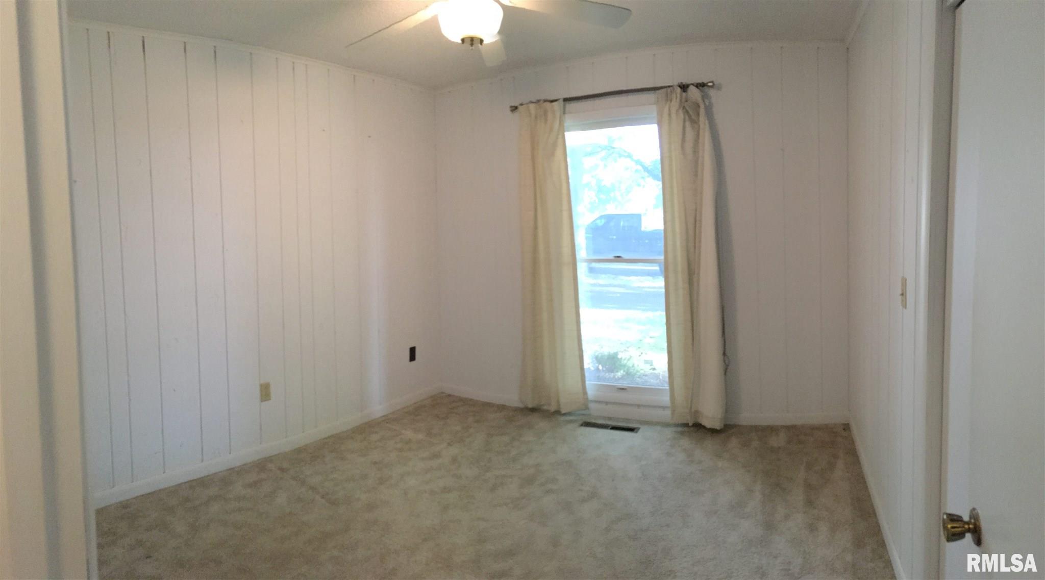 13920 Cochran Road Marion, IL 62959 - Photo 10 of 23 Gallery Image 10
