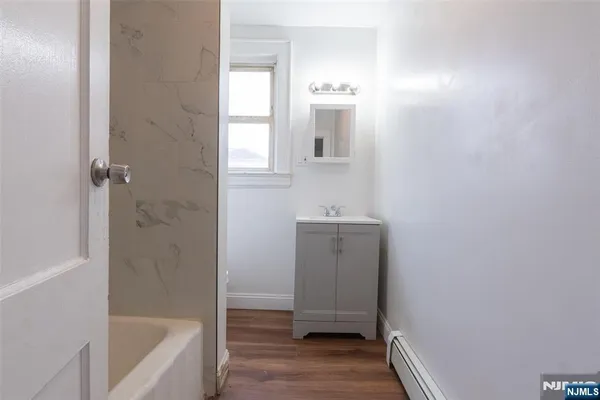 $2,100 | 312 High Street, Elizabeth, NJ 07202
