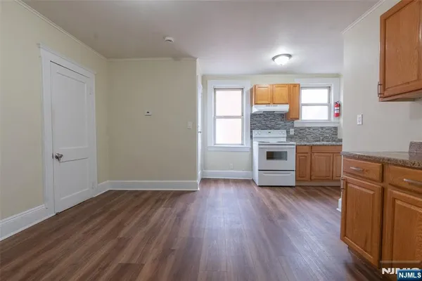 $2,100 | 312 High Street, Elizabeth, NJ 07202