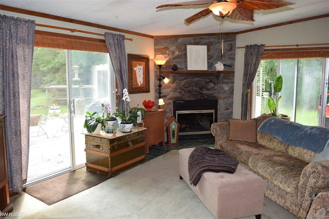 9115 Folkert Road Algonac, MI 48001 - Photo 7 of 31 31328712-6.JPG