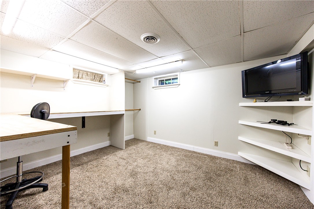 35 Cushman Street Pawtucket, RI 02861 - Photo 22 of 30