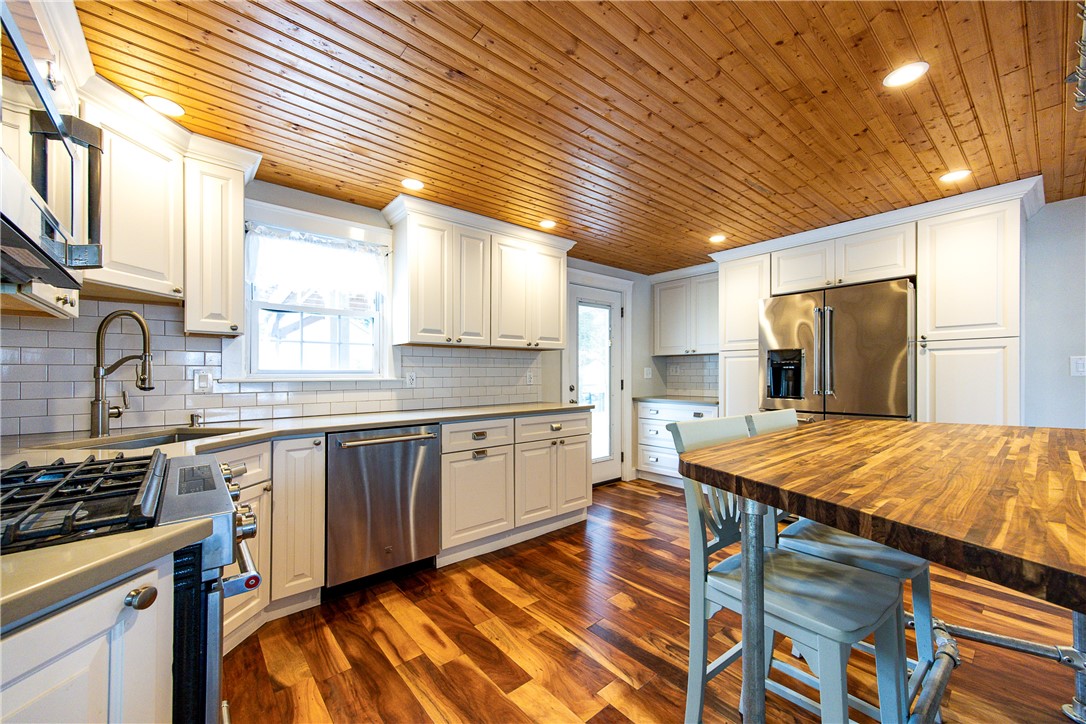 35 Cushman Street Pawtucket, RI 02861 - Photo 4 of 30