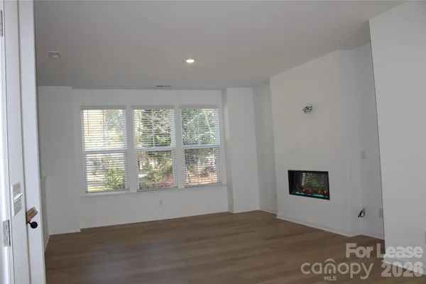 $2,950 | 743 Hoke Lane, Davidson, NC 28036