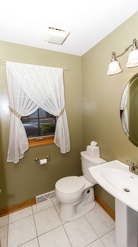 836 Huntley Woods Court Crete, IL 60417 - Photo 11 of 25