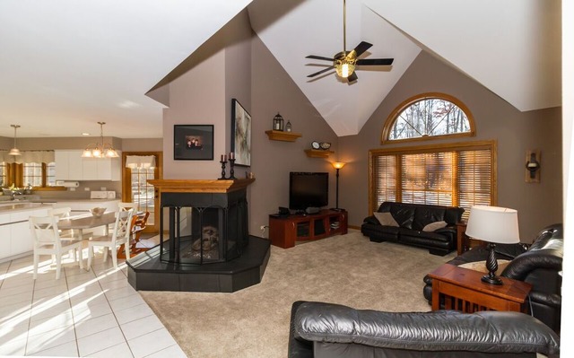 836 Huntley Woods Court Crete, IL 60417 - Photo 10 of 25