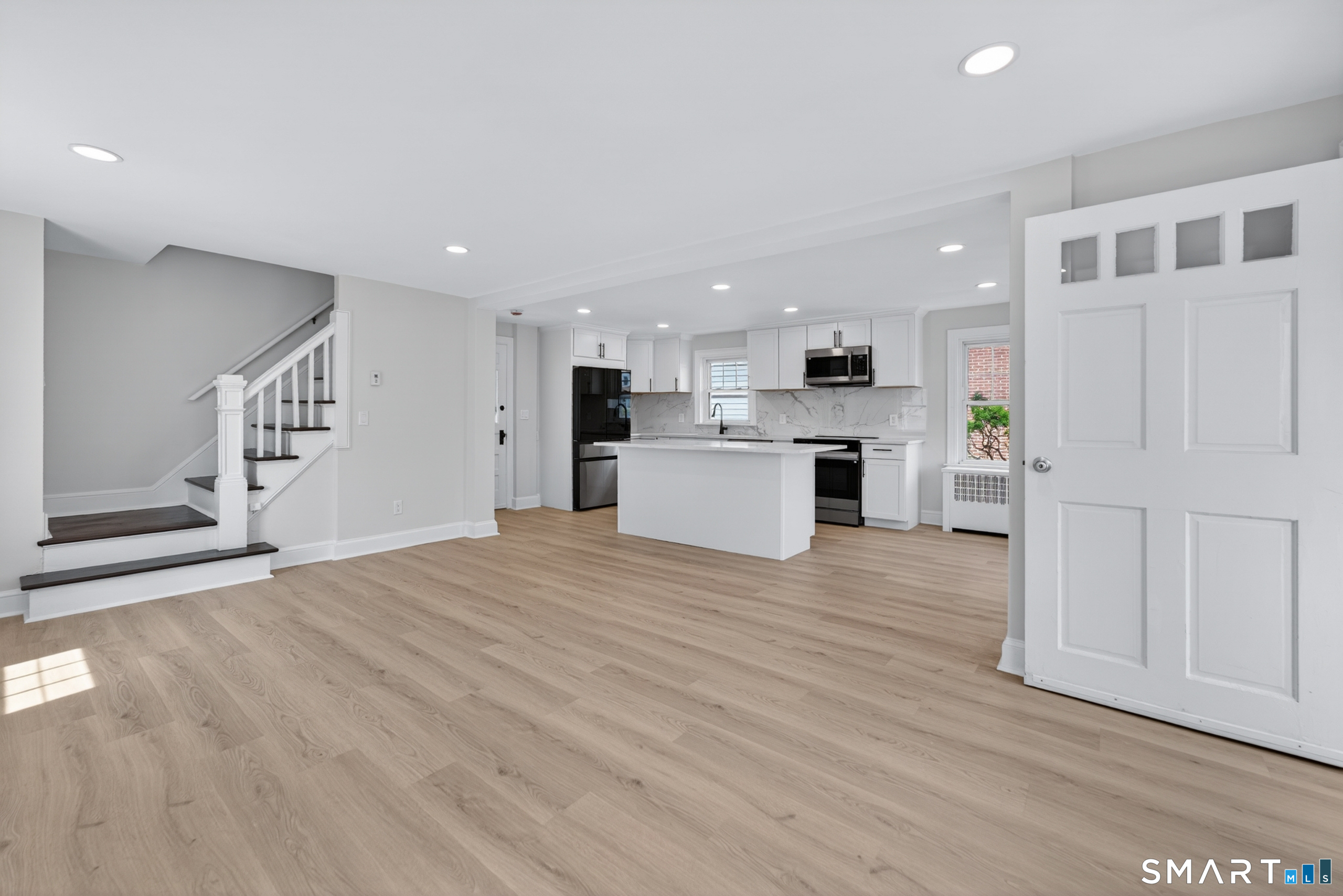 55 Woodlawn Road New London, CT 06320 - Photo 16 of 36