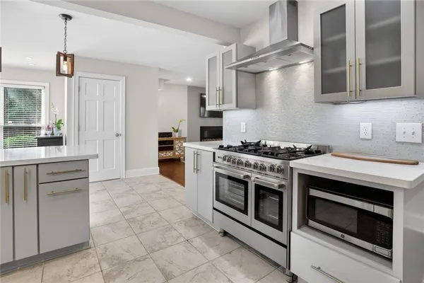 $850,000 | 6955 Northgreen Drive Northeast, Sandy Springs, GA 30328