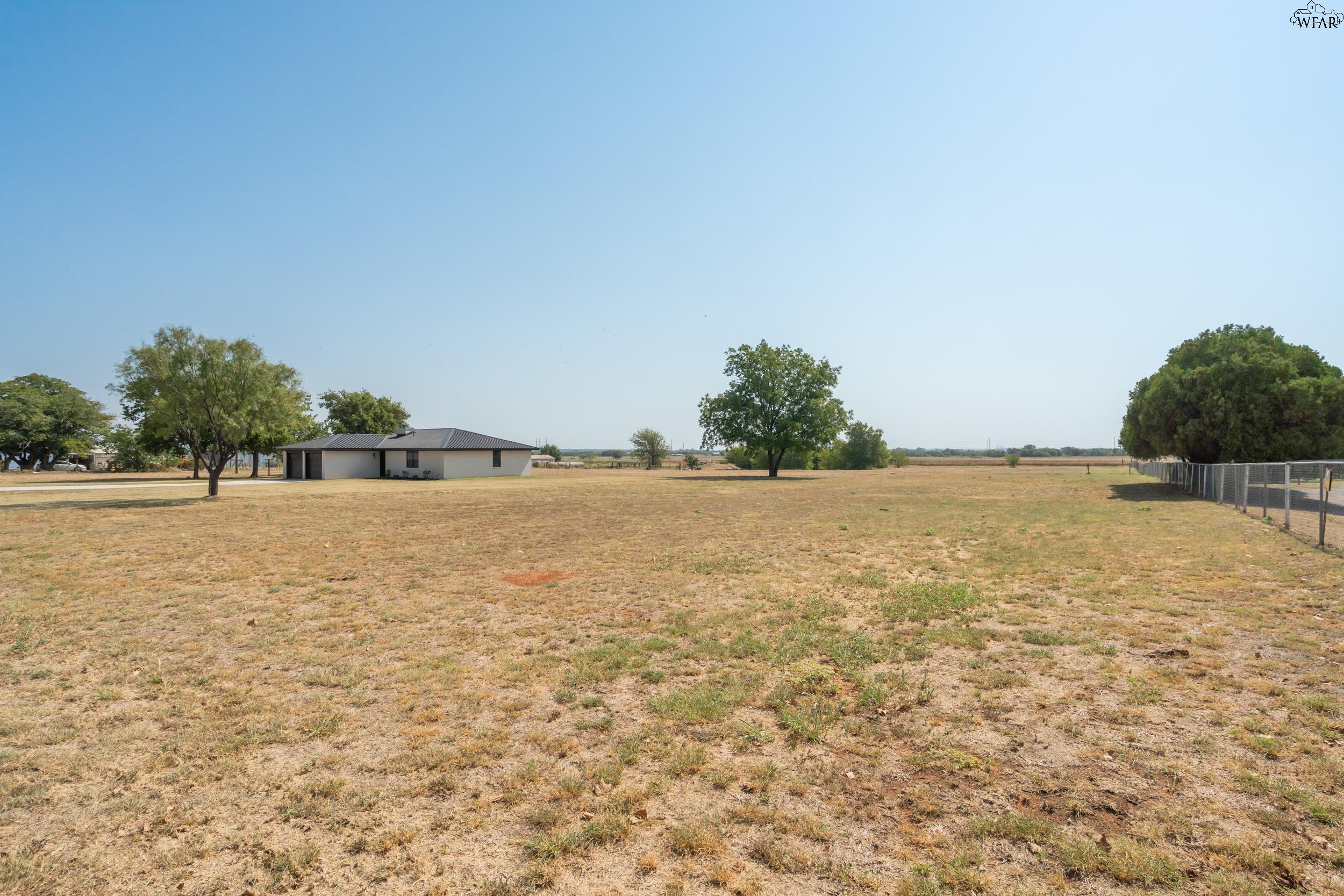9186 Sandy Road Wichita Falls, TX 76305 - Photo 33 of 40 Gallery Image 33