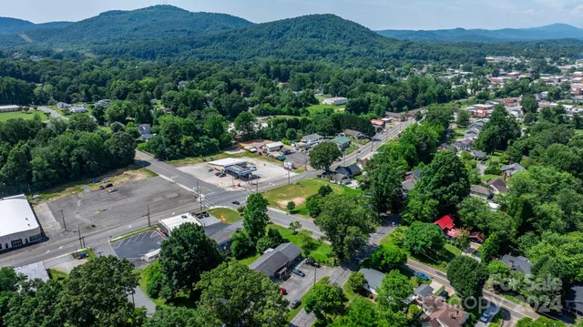 $190,000 | 25 North McDowell Avenue, Marion, NC 28752