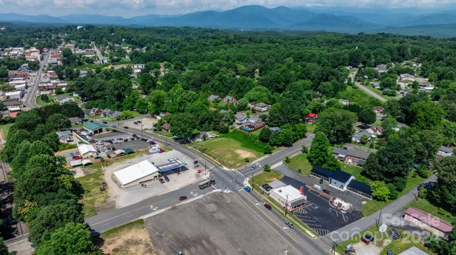 $190,000 | 25 North McDowell Avenue, Marion, NC 28752