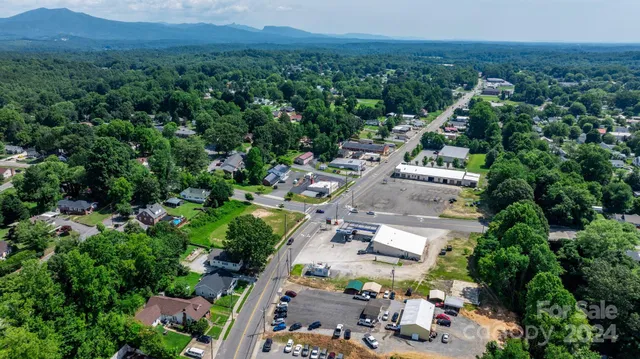 $190,000 | 25 North McDowell Avenue, Marion, NC 28752