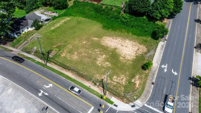 $190,000 | 25 North McDowell Avenue, Marion, NC 28752