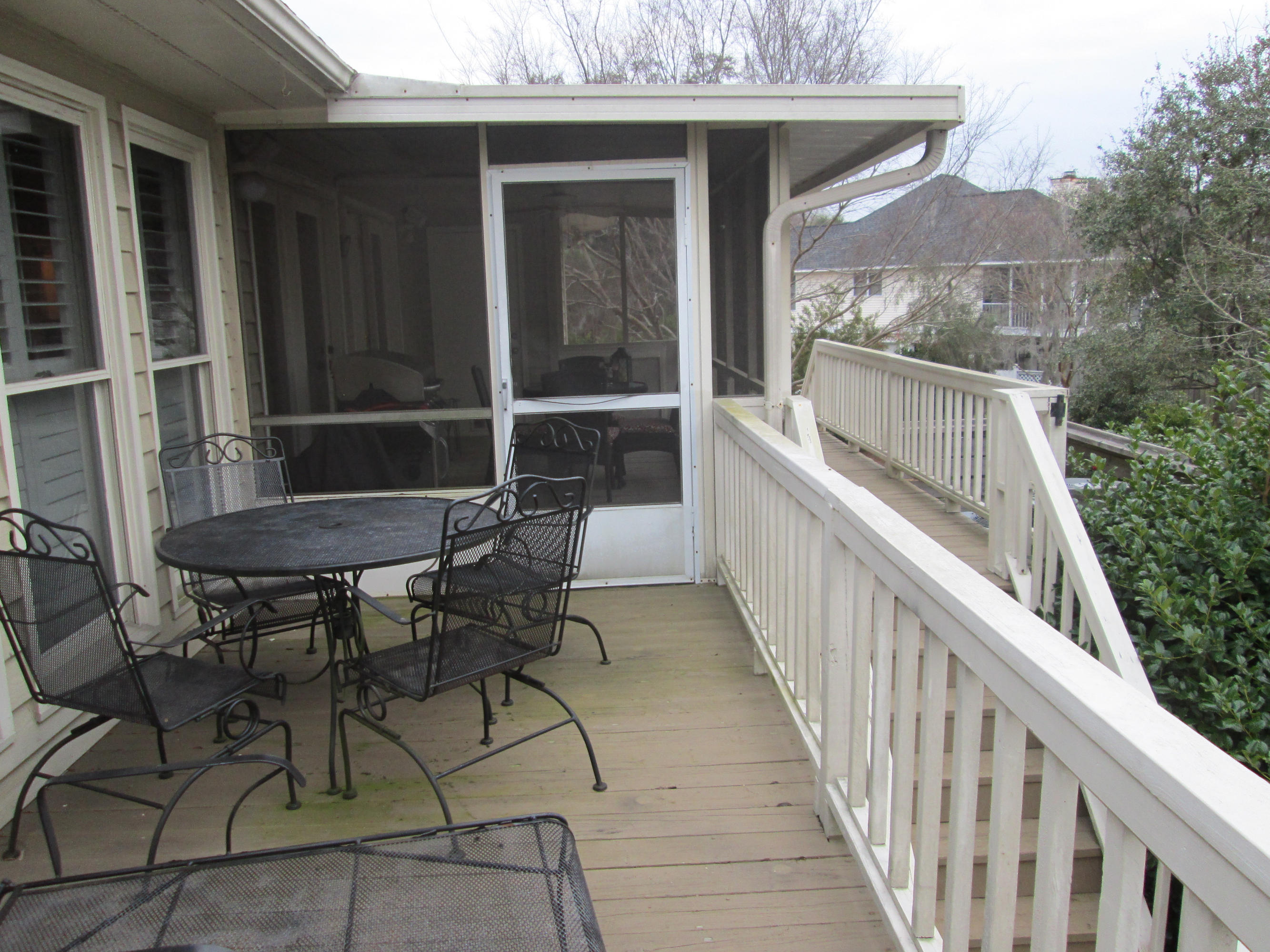 2420 Rice Pond Road Charleston, SC 29414 - Photo 15 of 26 Back deck