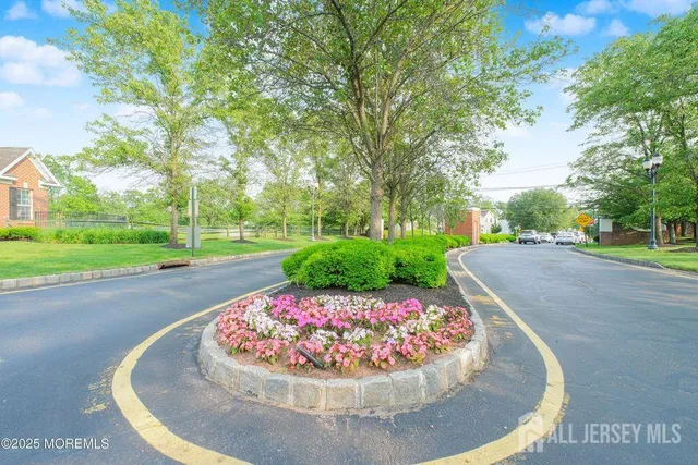 $415,000 | 511 Coppola Drive, South Plainfield, NJ 07080