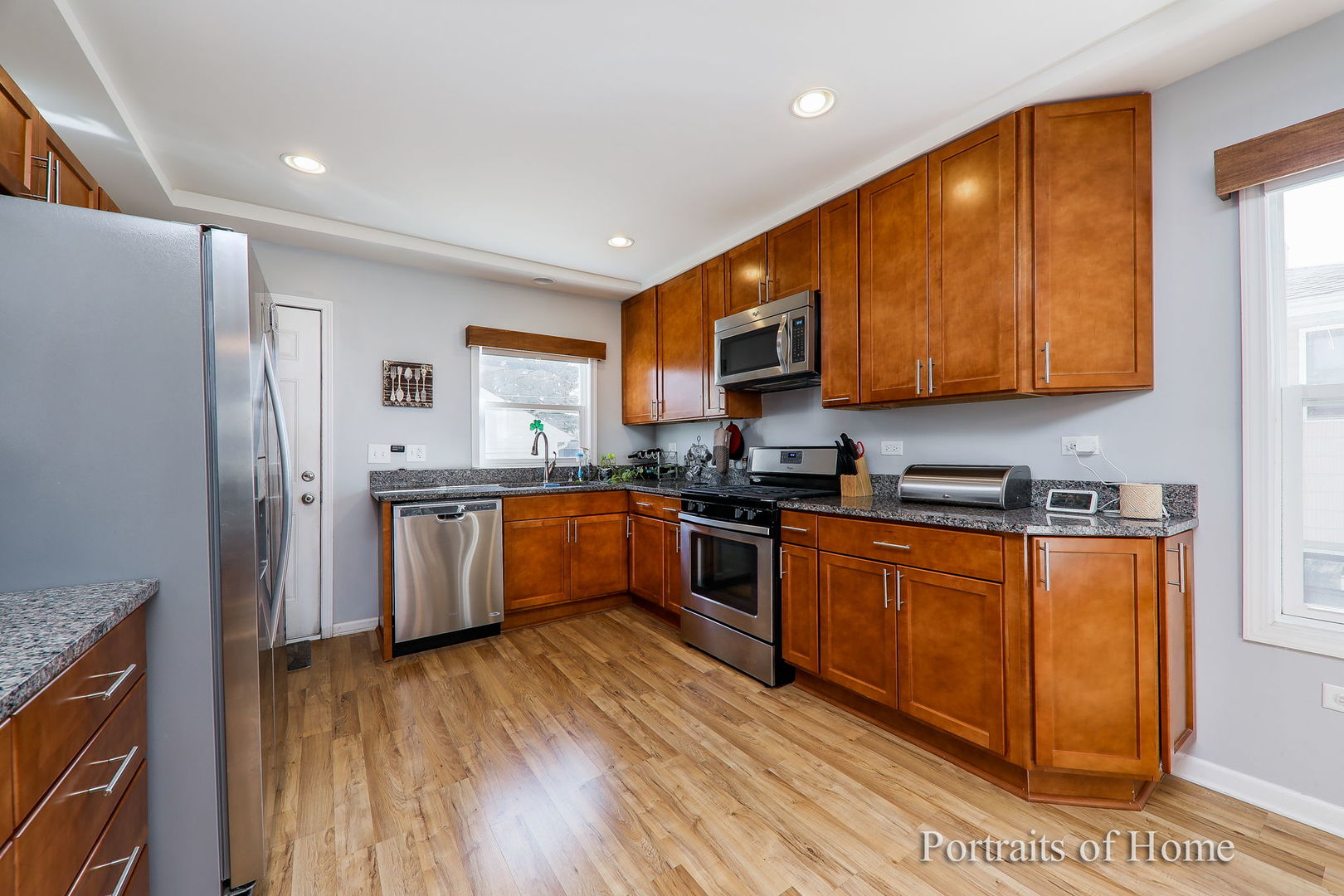 443 North Addison Road Villa Park, IL 60181 - Photo 5 of 16
