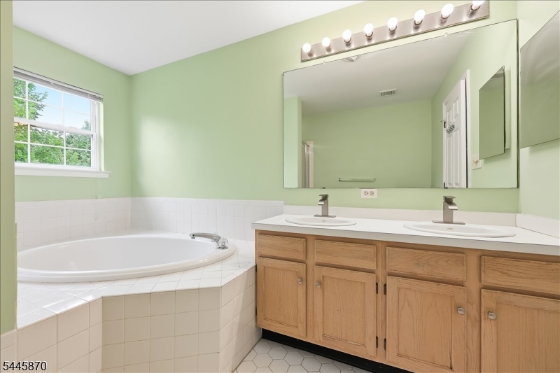 73 Castleton Road Princeton, NJ 08540 - Photo 16 of 29