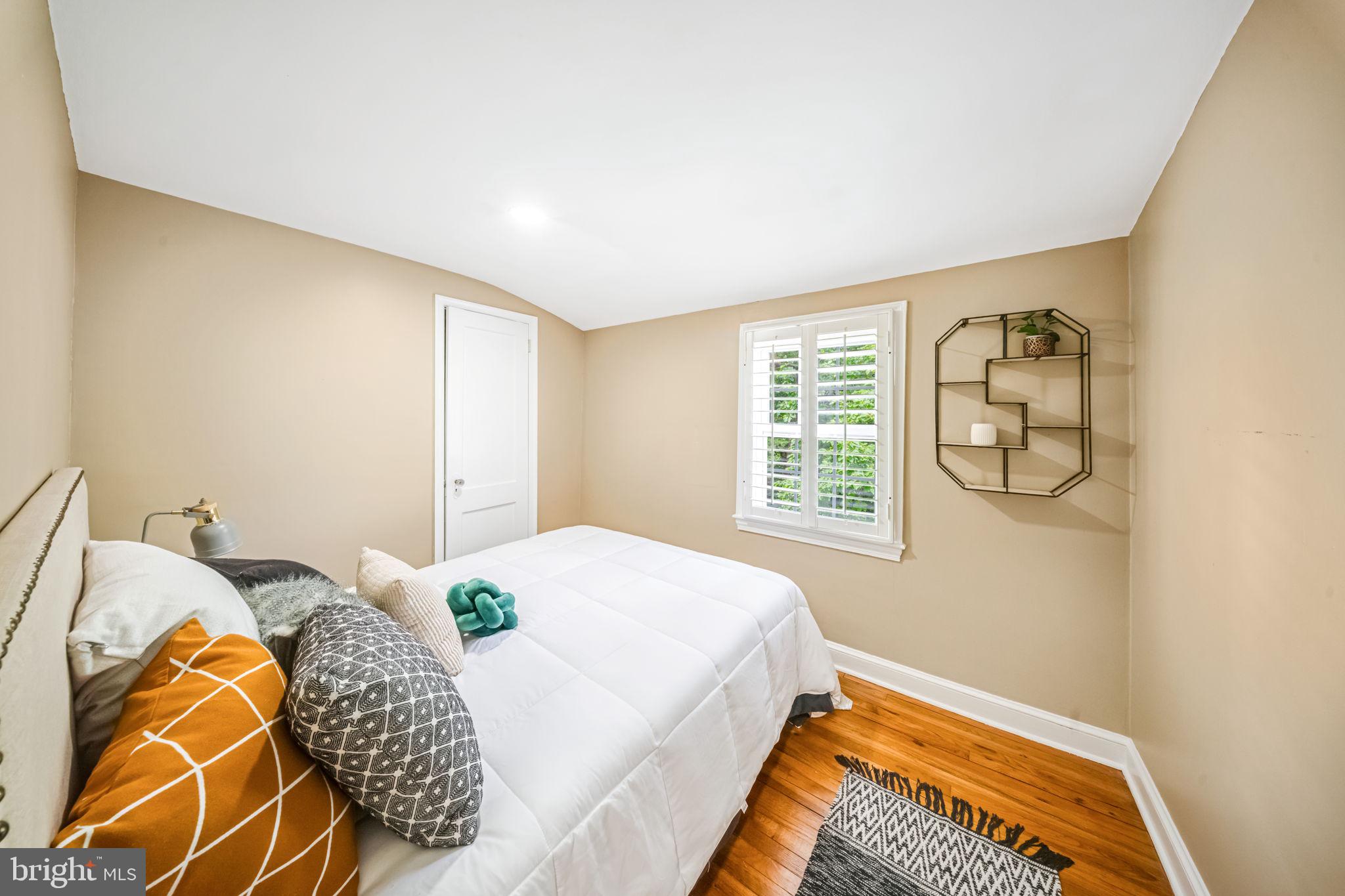 9920 Capitol View Avenue Silver Spring, MD 20910 - Photo 22 of 45
