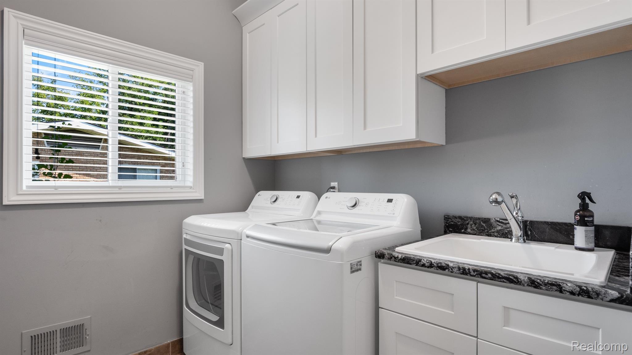 1497 Walton Blvd. Rochester, MI 48309 - Photo 20 of 35 Gallery Image 20