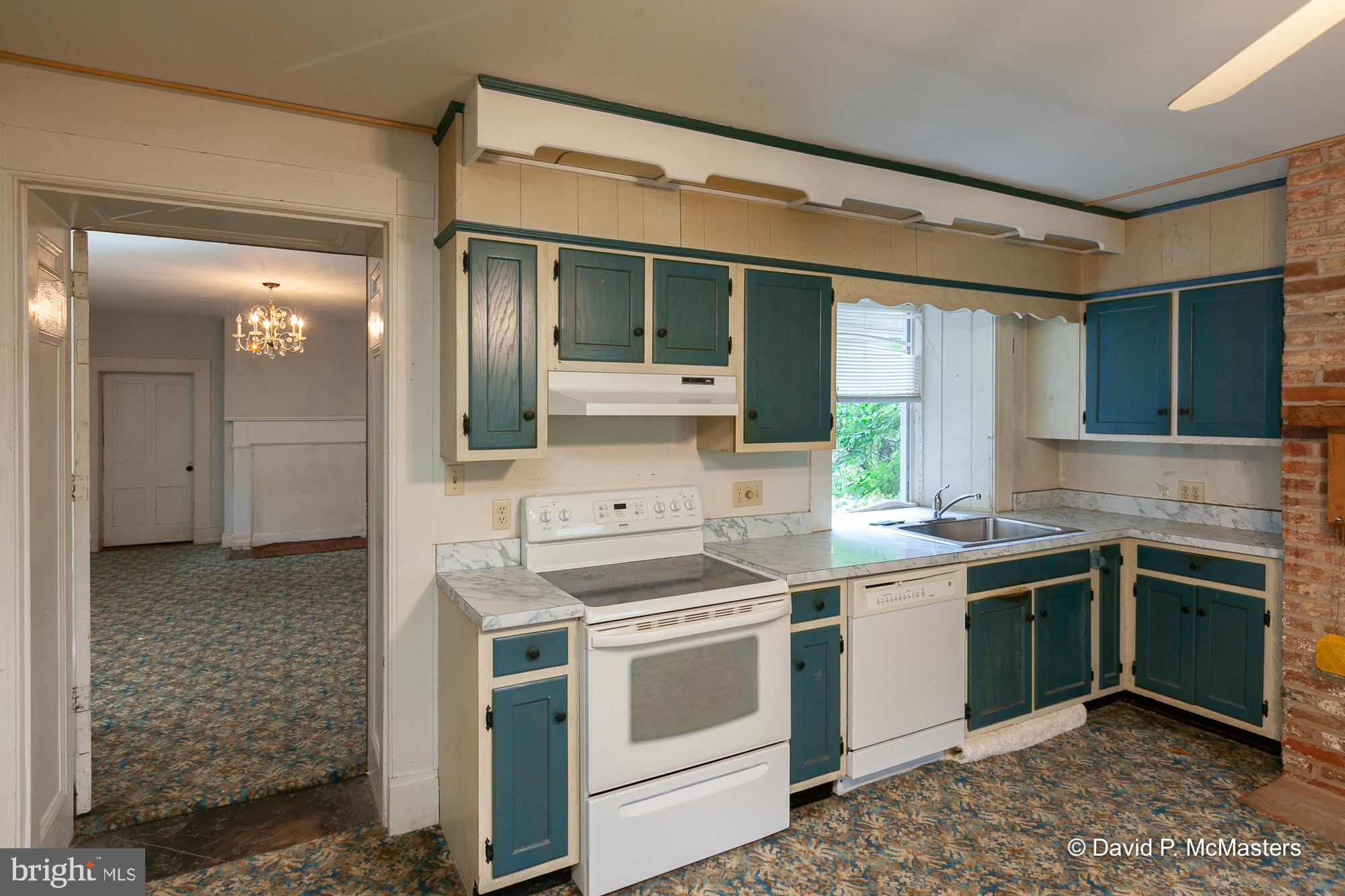 3167 Shepherd Grade Road Shepherdstown, WV 25443 - Photo 10 of 27 Kitchen