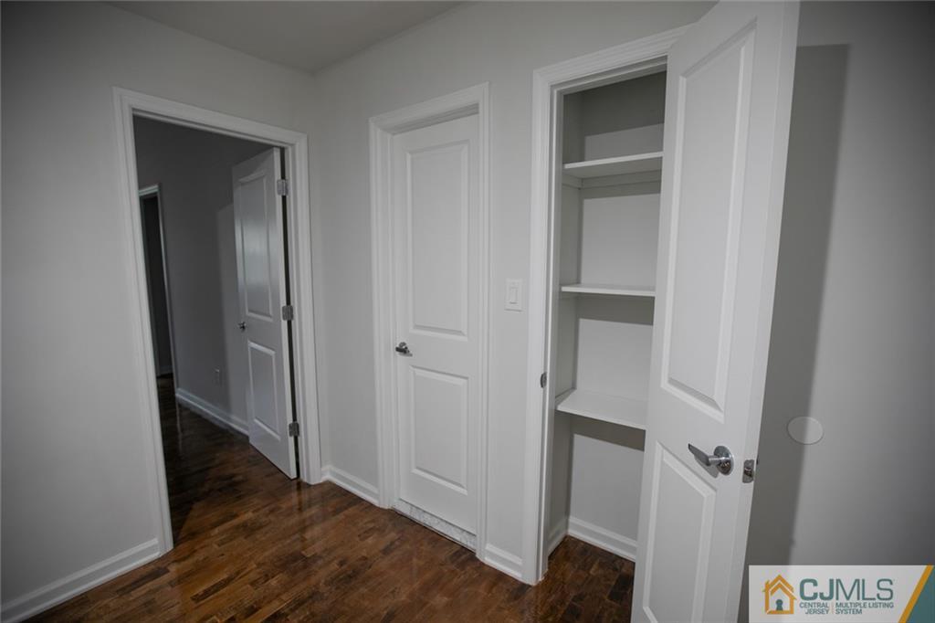 3204 Hana Road Edison, NJ 08817 - Photo 27 of 46