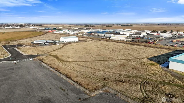 $870,657 | -nna Nna Silva Parcel Street, Moses Lake, WA 98837