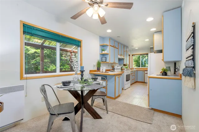 $650,000 | 5810 East Mason Lake Drive West, Grapeview, WA 98546