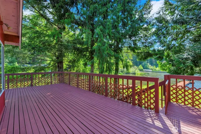 $650,000 | 5810 East Mason Lake Drive West, Grapeview, WA 98546