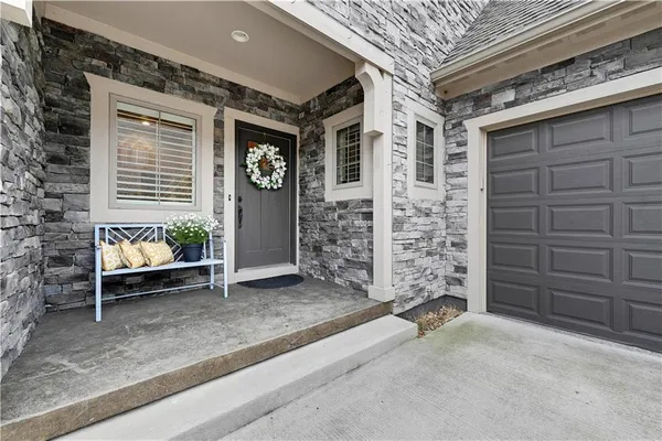 $575,000 | 14761 Meadow Lane, Leawood, KS 66224