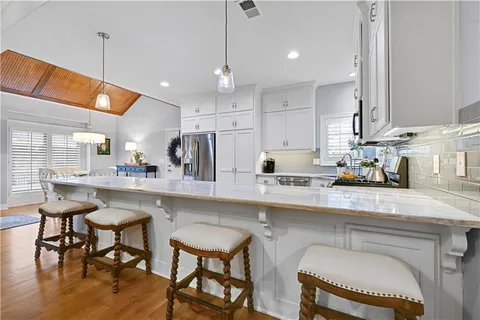 $545,000 | 14761 Meadow Lane, Leawood, KS 66224