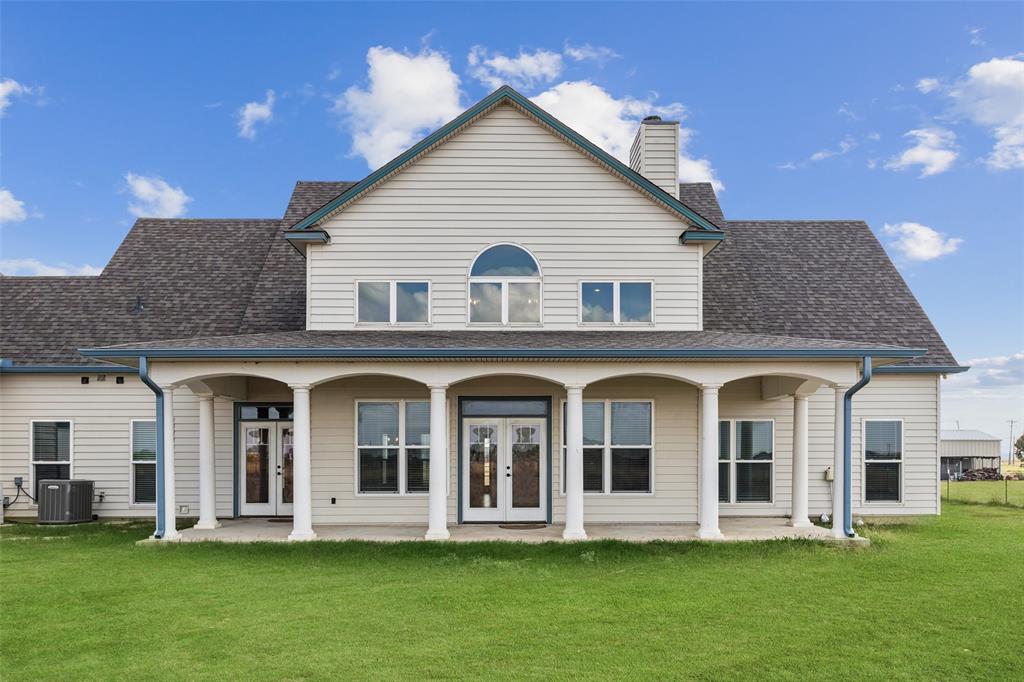155 North Armstrong Road Venus, TX 76084 - Photo 3 of 38 a front view of a house with a yard