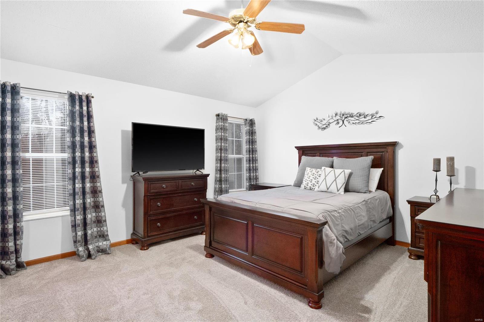 1057 Edgewood Drive O'Fallon, IL 62269 - Photo 16 of 33