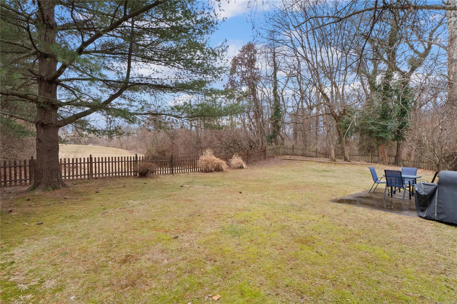 1057 Edgewood Drive O'Fallon, IL 62269 - Photo 26 of 33