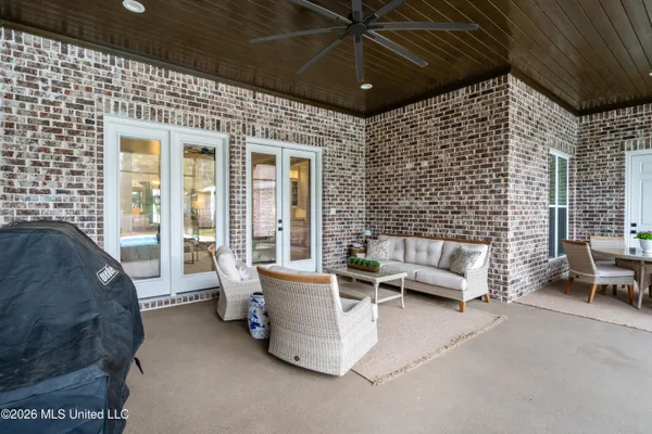 $749,999 | 7808 Songbird Lane, Moss Point, MS 39562